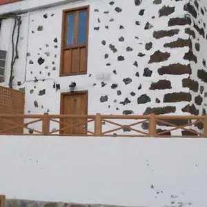 ángeles La Frontera